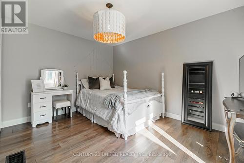 789 Old Mill Road, Kawartha Lakes, ON - Indoor Photo Showing Bedroom