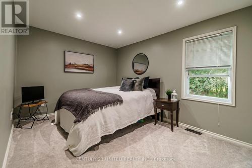 789 Old Mill Road, Kawartha Lakes, ON - Indoor Photo Showing Bedroom