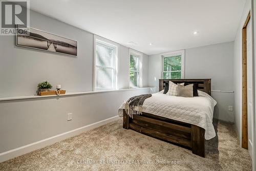 789 Old Mill Road, Kawartha Lakes, ON - Indoor Photo Showing Bedroom