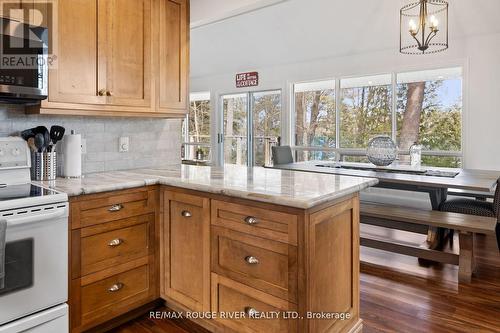 1111 Whitehead Farm Road, Gravenhurst, ON - Indoor Photo Showing Kitchen