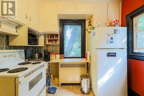 43 Glenridge Road, Toronto (Cliffcrest), ON - Indoor Photo Showing Kitchen