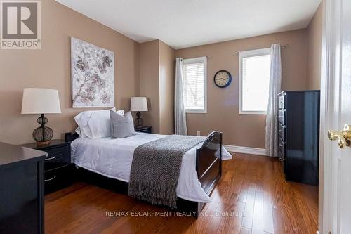 2 Donnici Drive, Hamilton, ON - Indoor Photo Showing Bedroom