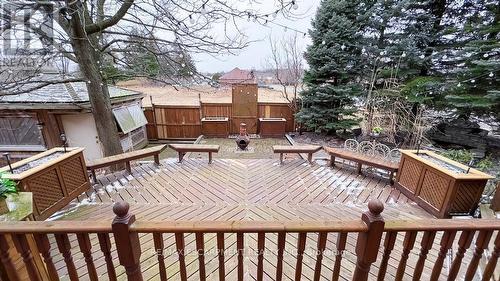 2 Donnici Drive, Hamilton, ON - Outdoor