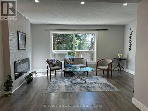 25 - 75 Ansondale Road, London, ON - Indoor Photo Showing Living Room