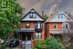 30 GLADSTONE AVENUE  Hamilton, ON L8M 2H6