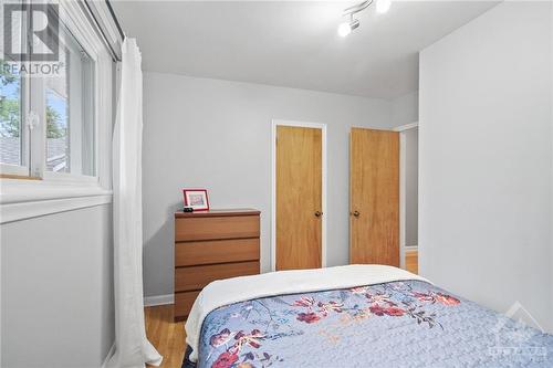 2033 Vincent Street, Ottawa, ON - Indoor Photo Showing Bedroom