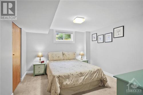 2033 Vincent Street, Ottawa, ON - Indoor Photo Showing Bedroom