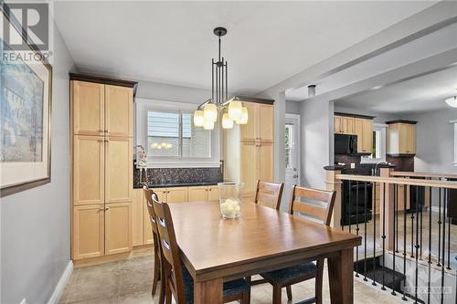 2033 Vincent Street, Ottawa, ON - Indoor Photo Showing Dining Room