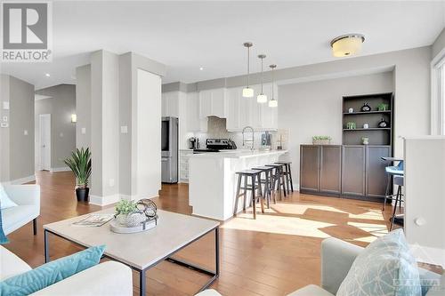 603 Willowmere Way, Ottawa, ON - Indoor Photo Showing Living Room