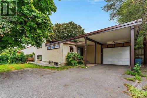 5 parking spots in the front - 1125 Woodroffe Avenue, Ottawa, ON - Outdoor