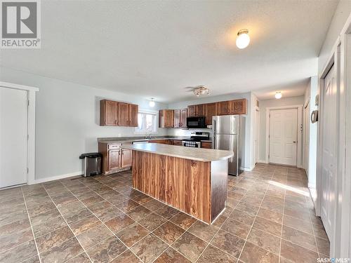 203 Cross Street N, Outlook, SK - Indoor Photo Showing Dining Room