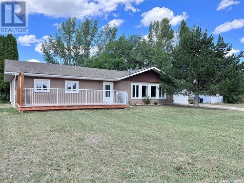 203 Cross Street N, Outlook, SK - Outdoor With Deck Patio Veranda