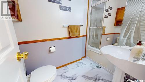 302 2Nd Avenue E, Blaine Lake, SK - Indoor Photo Showing Bathroom