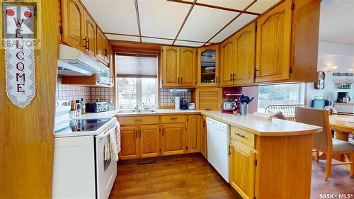 302 2Nd Avenue E, Blaine Lake, SK - Indoor Photo Showing Kitchen