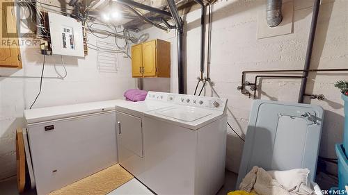 302 2Nd Avenue E, Blaine Lake, SK - Indoor Photo Showing Laundry Room