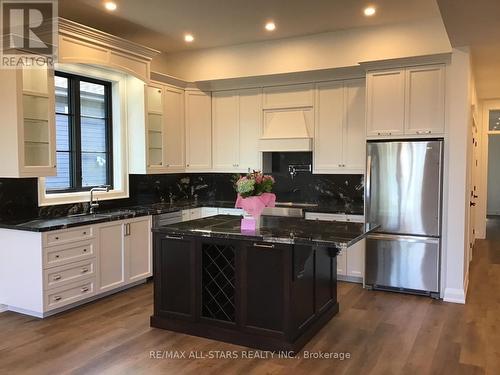 929 Lake Drive N, Georgina, ON - Indoor Photo Showing Kitchen