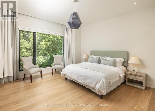 9 Campbell Crescent, Toronto (Bridle Path-Sunnybrook-York Mills), ON - Indoor Photo Showing Bedroom