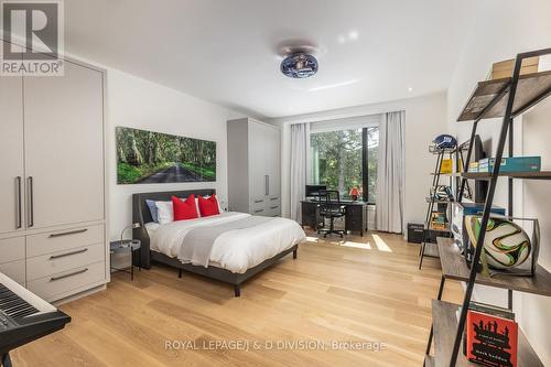 9 Campbell Crescent, Toronto (Bridle Path-Sunnybrook-York Mills), ON - Indoor Photo Showing Bedroom