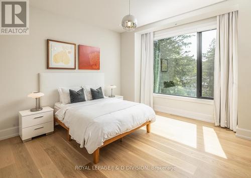 9 Campbell Crescent, Toronto (Bridle Path-Sunnybrook-York Mills), ON - Indoor Photo Showing Bedroom