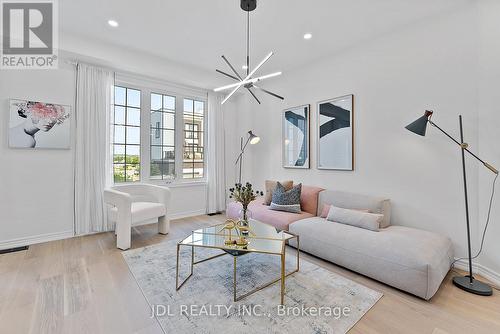 97 Hammersly Boulevard, Markham, ON - Indoor Photo Showing Living Room