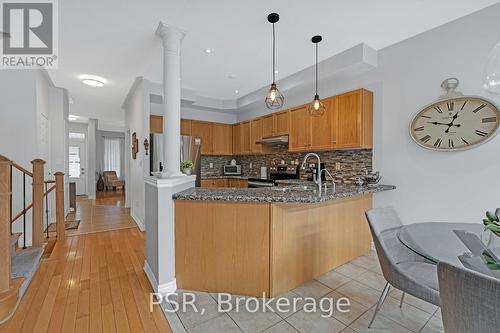 35 Longwood Avenue, Richmond Hill (Oak Ridges), ON - Indoor Photo Showing Kitchen