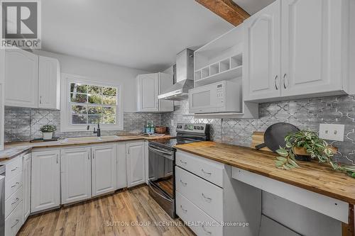 665 4 Line S, Oro-Medonte, ON - Indoor Photo Showing Kitchen