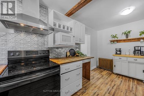 665 4 Line S, Oro-Medonte, ON - Indoor Photo Showing Kitchen