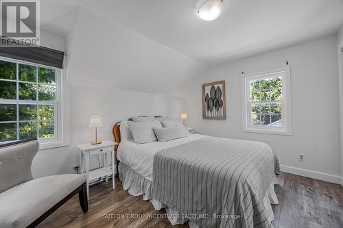 665 4 Line S, Oro-Medonte, ON - Indoor Photo Showing Bedroom