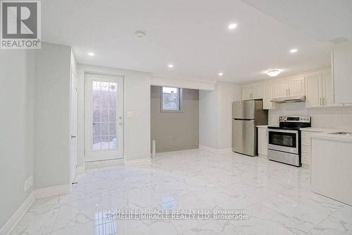 53 Emerald Coast Trail, Brampton, ON - Indoor Photo Showing Kitchen