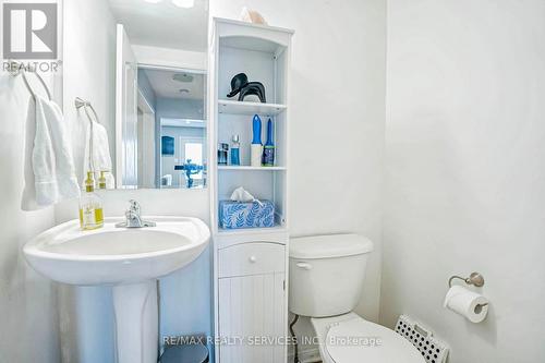 923 Sprague Place, Milton (Coates), ON - Indoor Photo Showing Bathroom