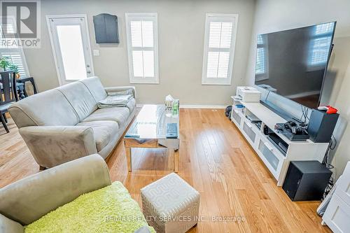 923 Sprague Place, Milton (Coates), ON - Indoor Photo Showing Living Room