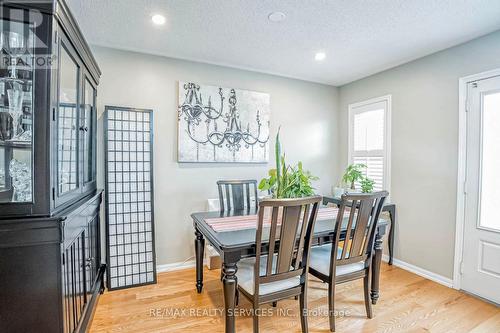 923 Sprague Place, Milton (Coates), ON - Indoor Photo Showing Dining Room