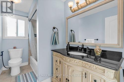 50 Granby Court, Brampton (Northgate), ON - Indoor Photo Showing Bathroom