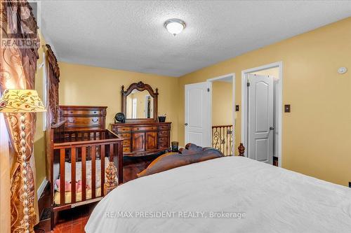 50 Granby Court, Brampton, ON - Indoor Photo Showing Bedroom