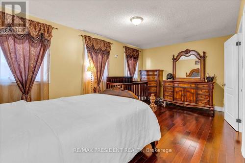 50 Granby Court, Brampton (Northgate), ON - Indoor Photo Showing Bedroom