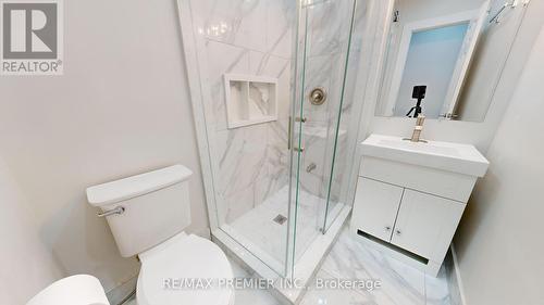 25 Cardell Avenue, Toronto (Humberlea-Pelmo Park), ON - Indoor Photo Showing Bathroom