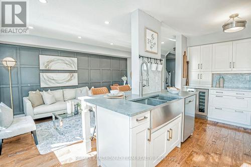 1030 Southport Drive, Oshawa, ON - Indoor Photo Showing Kitchen With Double Sink With Upgraded Kitchen