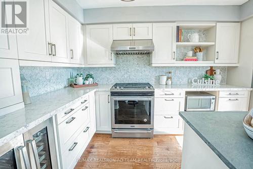 1030 Southport Drive, Oshawa (Donevan), ON - Indoor Photo Showing Kitchen