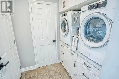 1030 Southport Drive, Oshawa (Donevan), ON - Indoor Photo Showing Laundry Room