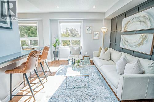 1030 Southport Drive, Oshawa, ON - Indoor Photo Showing Living Room