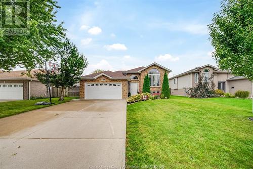 847 Cottage Grove, Kingsville, ON - Outdoor With Facade