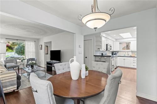 28 Gurnett Drive, Hamilton, ON - Indoor Photo Showing Dining Room