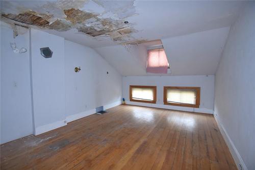 168 Macnab Street N, Hamilton, ON - Indoor Photo Showing Other Room