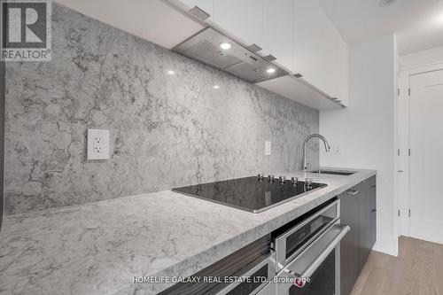 311 - 25 Adra Grado Way, Toronto (Bayview Village), ON - Indoor Photo Showing Kitchen