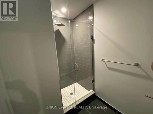 427 - 1 Belsize Drive, Toronto (Mount Pleasant West), ON - Indoor Photo Showing Bathroom