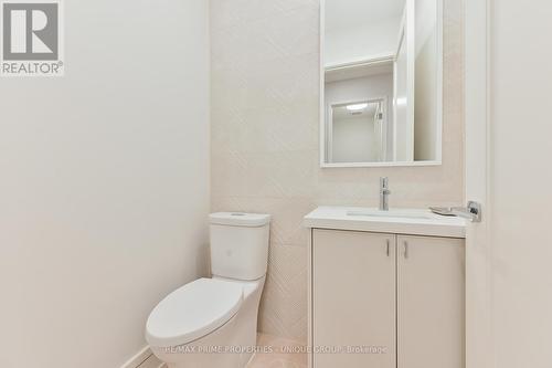 275 Glenforest Road, Toronto (Lawrence Park North), ON - Indoor Photo Showing Bathroom