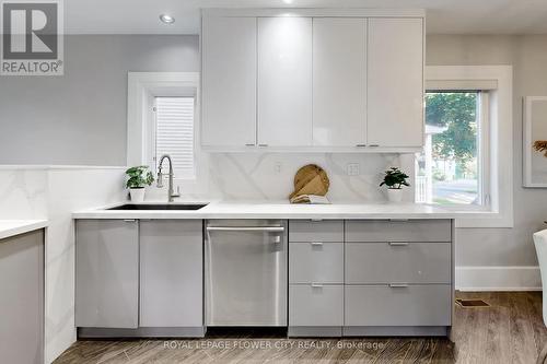 8 Furnival Road, Toronto (O'Connor-Parkview), ON - Indoor Photo Showing Kitchen