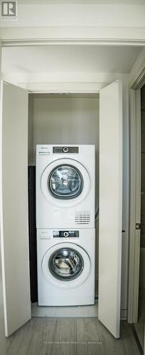 811 - 90 Glen Everest Road, Toronto (Birchcliffe-Cliffside), ON - Indoor Photo Showing Laundry Room