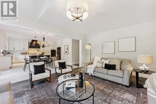 47 Harry Lee Crescent, Clarington (Bowmanville), ON - Indoor Photo Showing Living Room