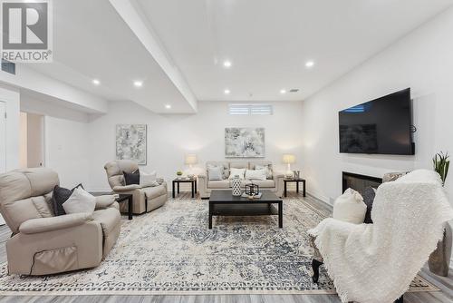 47 Harry Lee Crescent, Clarington (Bowmanville), ON - Indoor Photo Showing Living Room